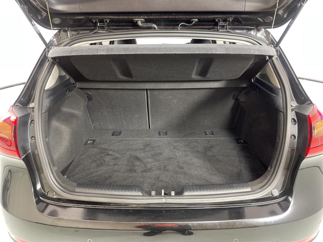 Photo '14' of KIA Cerato