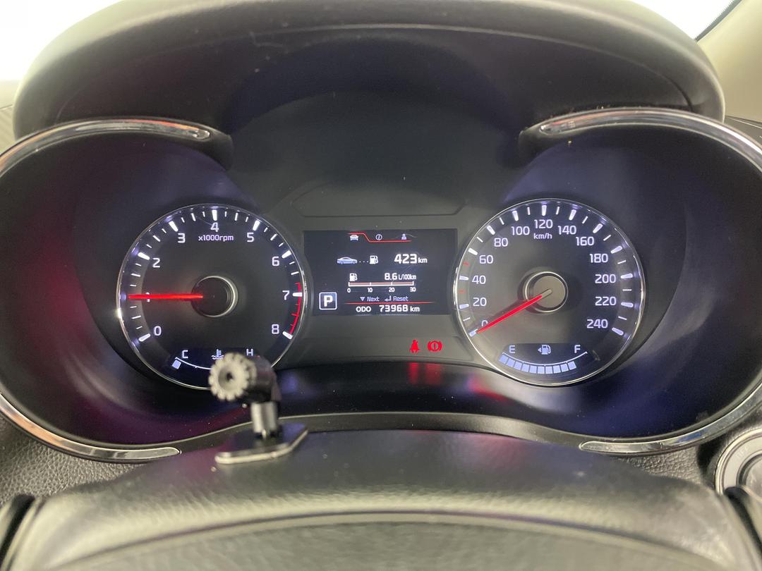 Photo '21' of KIA Cerato