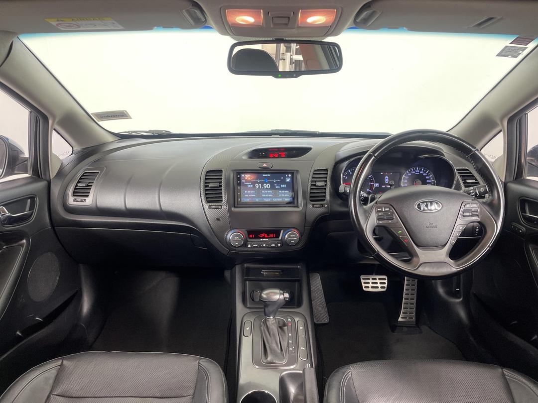 Photo '17' of KIA Cerato