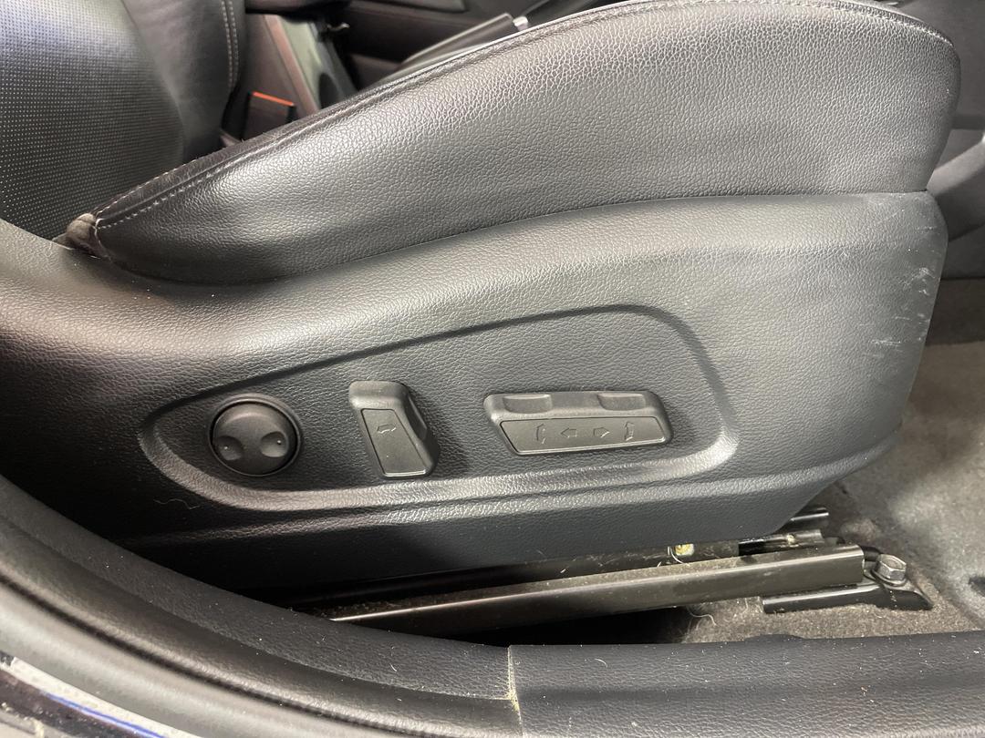 Photo '24' of KIA Cerato