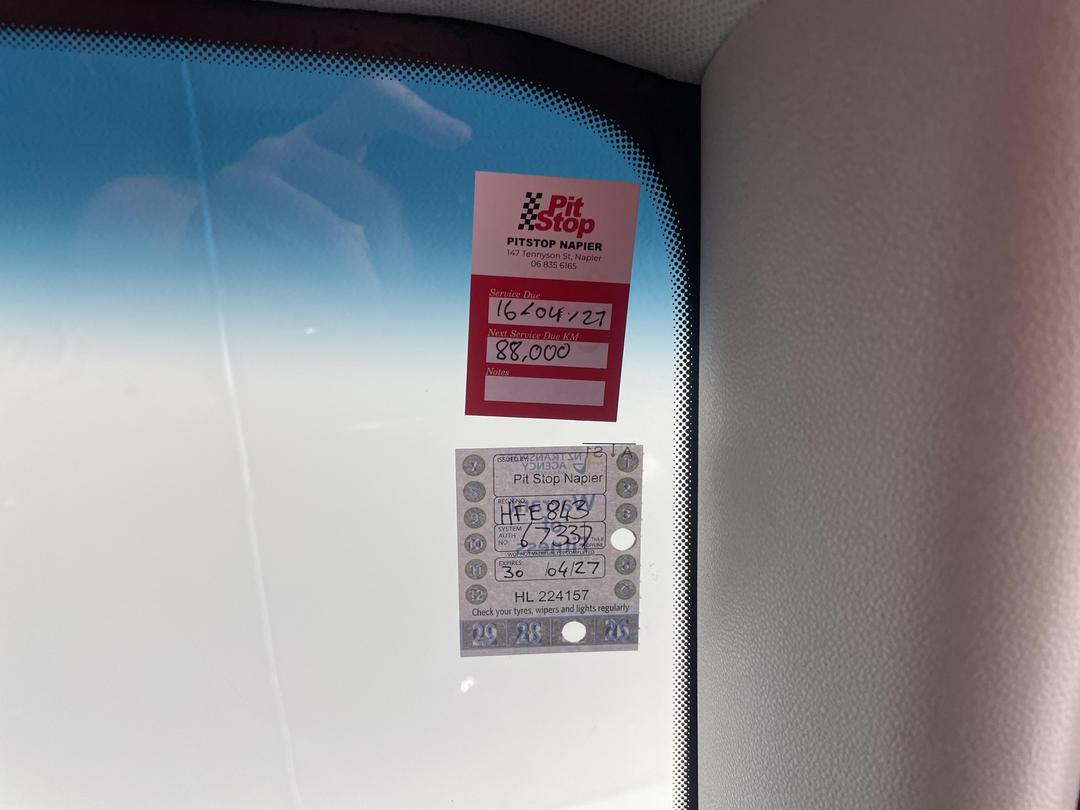 Photo '27' of KIA Cerato