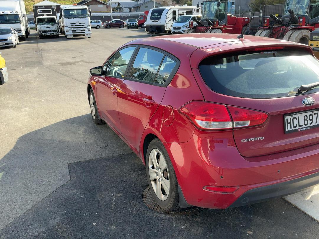 Photo '5' of KIA Cerato LX Photo '5' of KIA Cerato LX