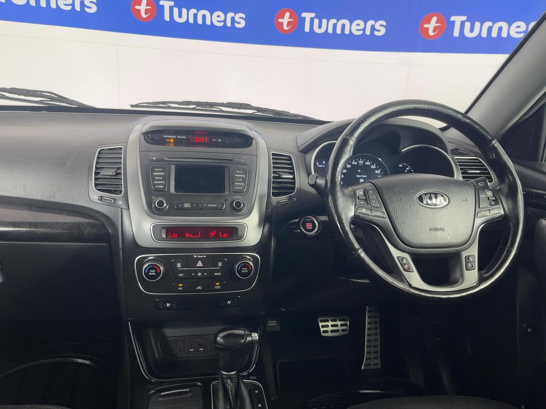 Photo '17' of KIA Sorento