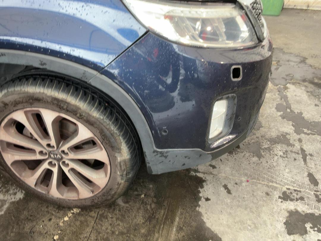 Photo '2' of KIA Sorento Premium Photo '2' of KIA Sorento Premium