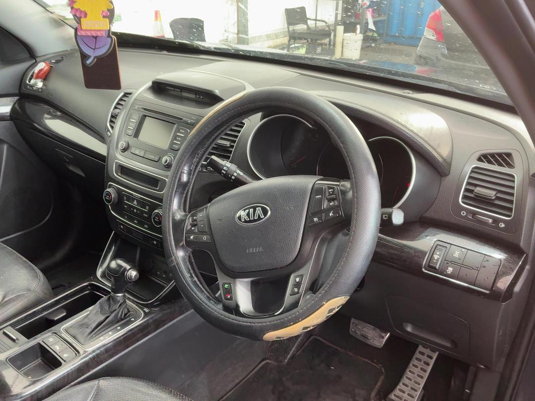 Photo '17' of KIA Sorento Premium Photo '17' of KIA Sorento Premium