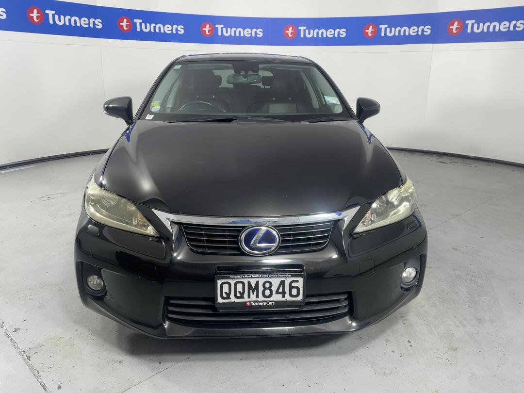 Photo '2' of Lexus CT200H