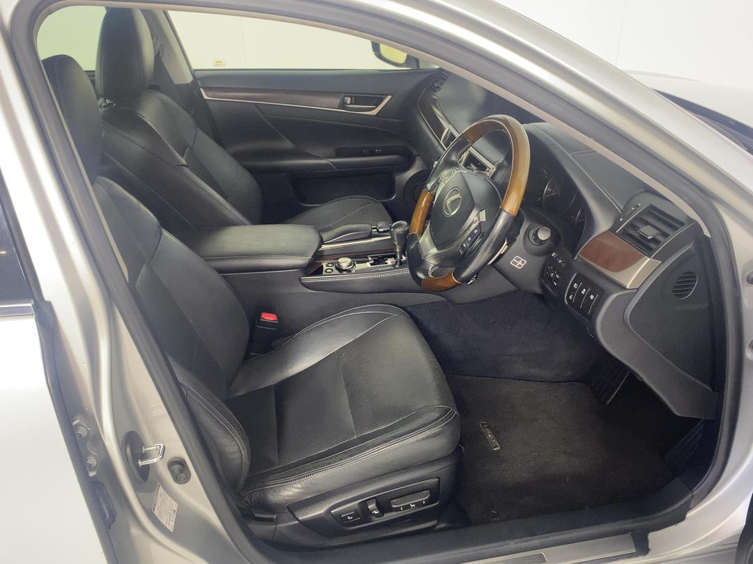 Photo '16' of Lexus GS450H