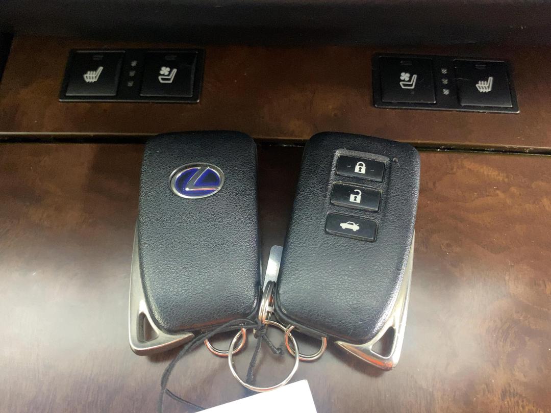 Photo '22' of Lexus GS450H