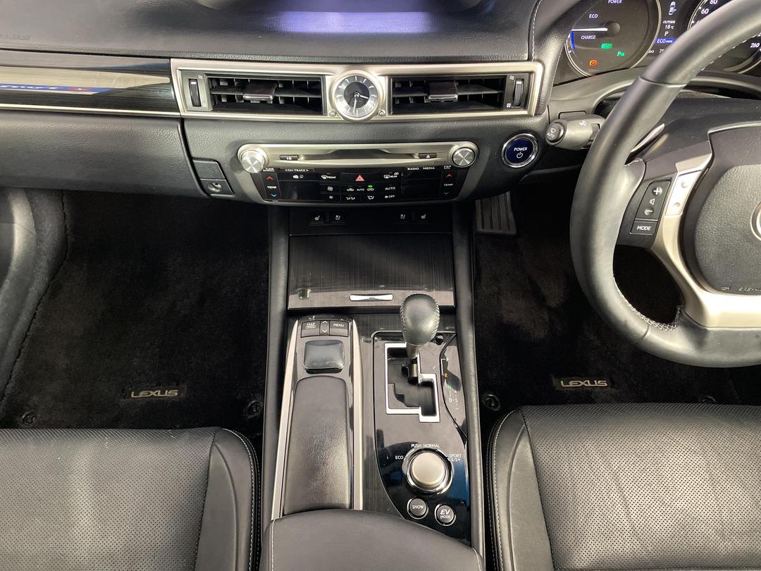 Photo '18' of Lexus GS450H