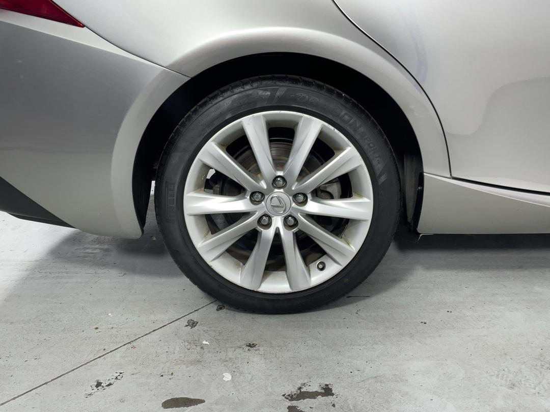 Photo '12' of Lexus IS250