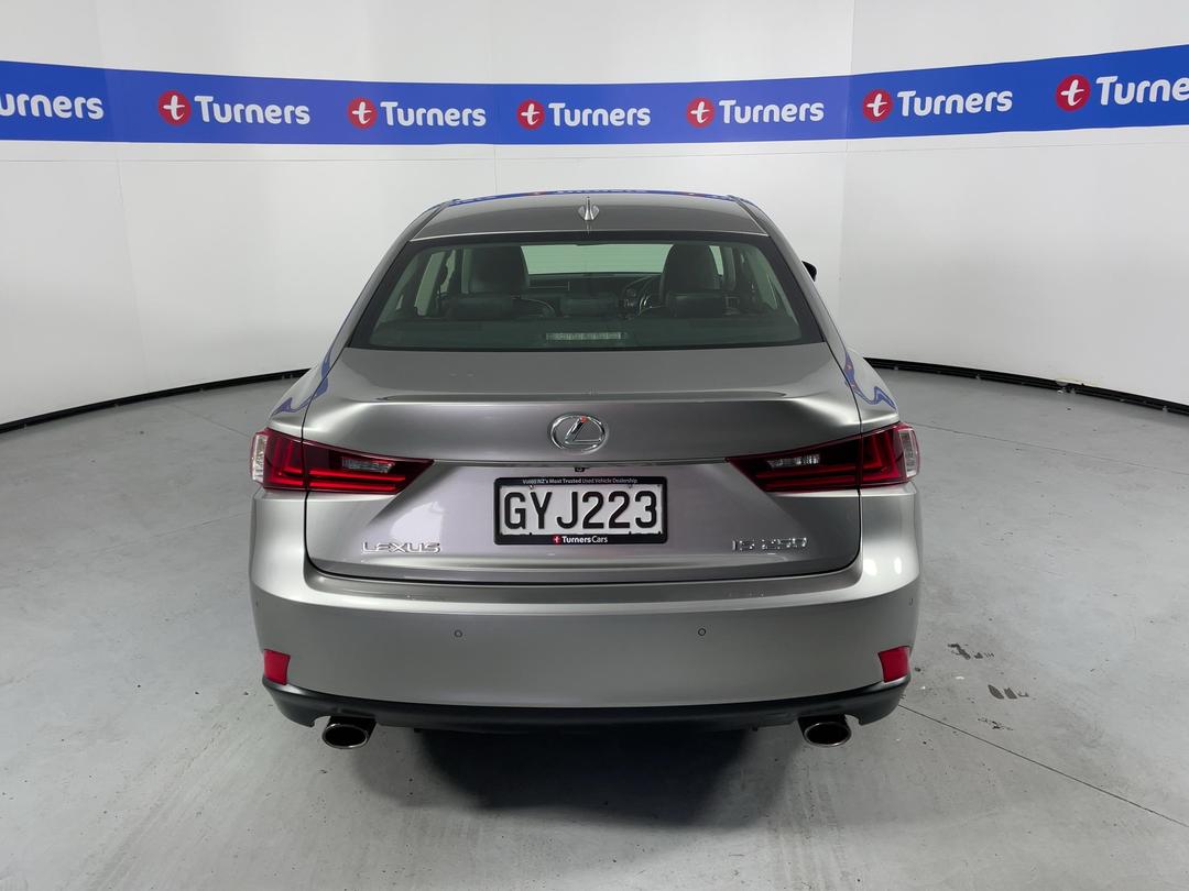 Photo '6' of Lexus IS250