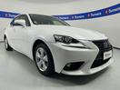 Thumbnail '1' of Lexus IS300H
