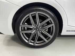 Photo '12' of Lexus IS300H