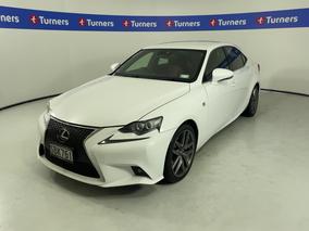 Photo '4' of Lexus IS300H