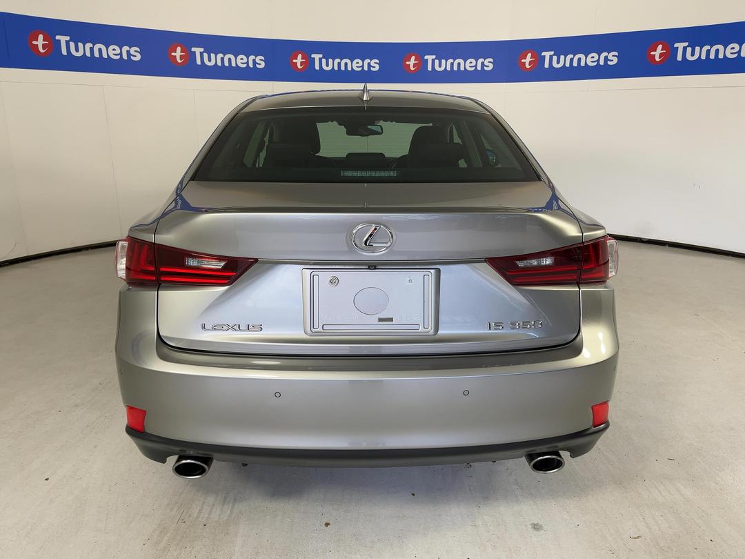 Photo '6' of Lexus IS350