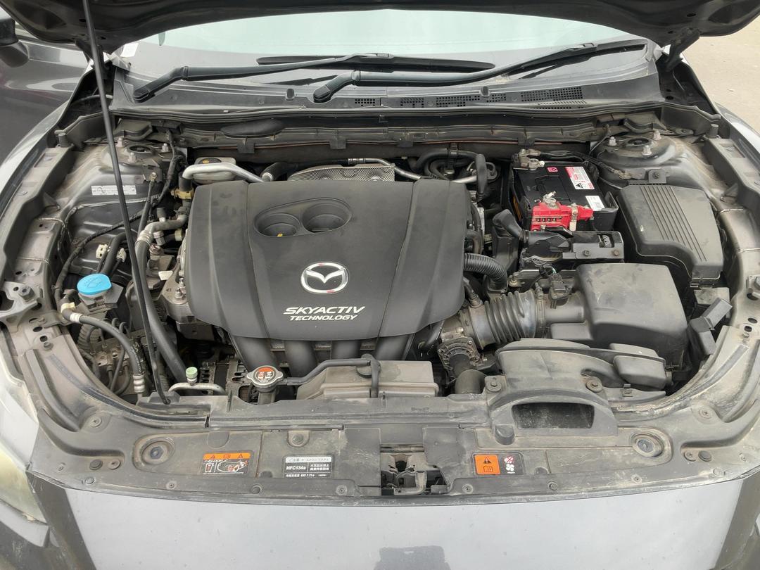 Photo '11' of Mazda Atenza