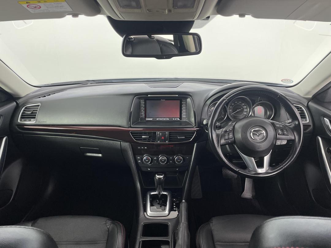 Photo '17' of Mazda Atenza