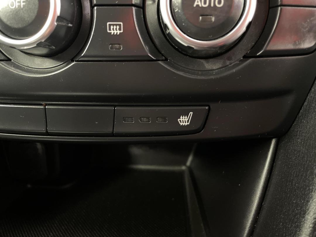 Photo '27' of Mazda Atenza