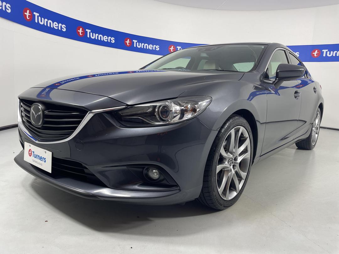 Photo '4' of Mazda Atenza