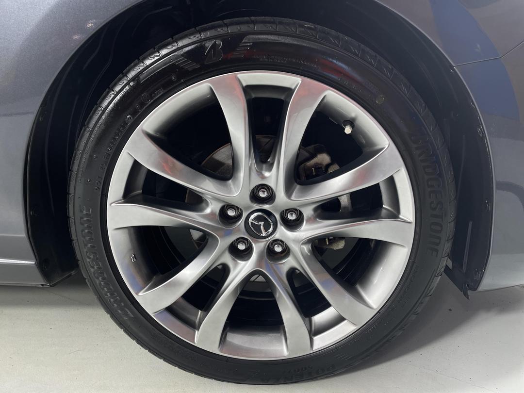 Photo '9' of Mazda Atenza