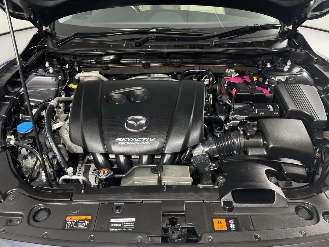 Photo '13' of Mazda Atenza