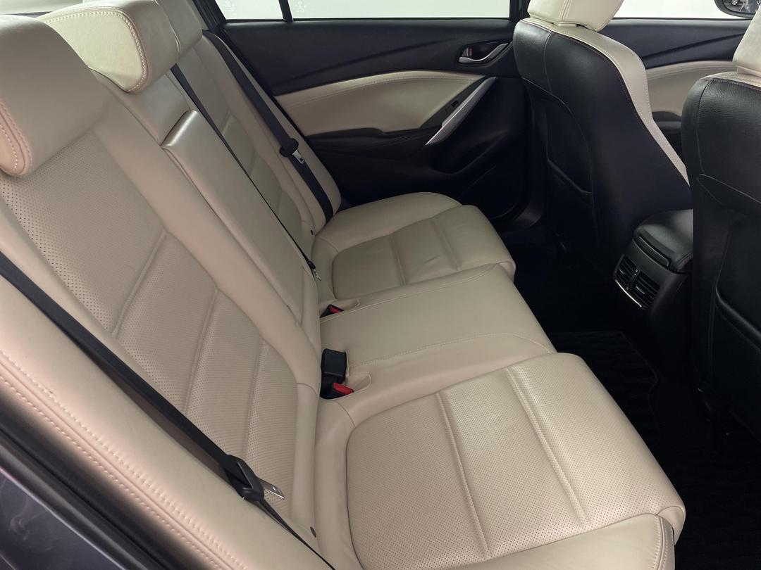 Photo '20' of Mazda Atenza