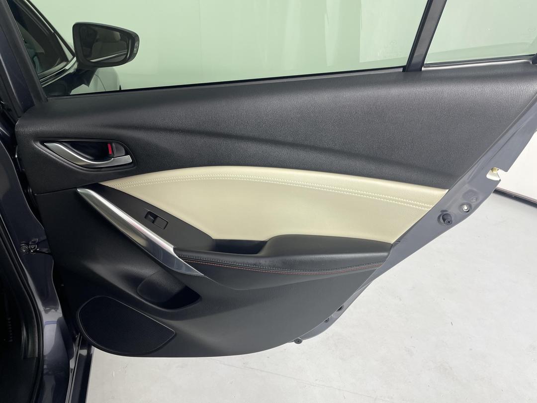 Photo '19' of Mazda Atenza