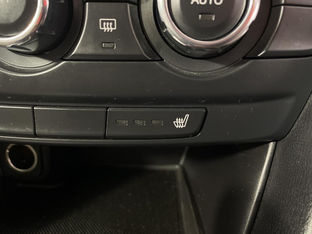 Photo '27' of Mazda Atenza