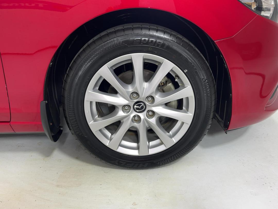 Photo '9' of Mazda Atenza