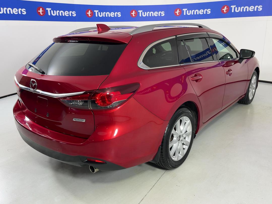 Photo '7' of Mazda Atenza