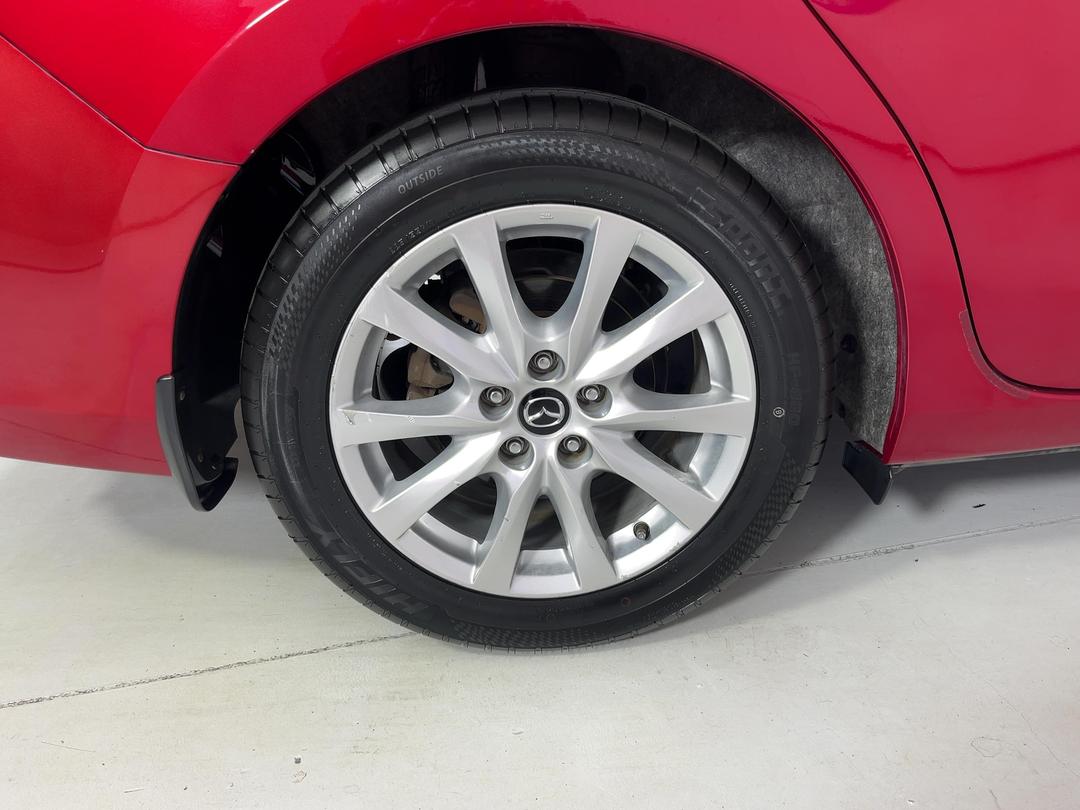Photo '12' of Mazda Atenza