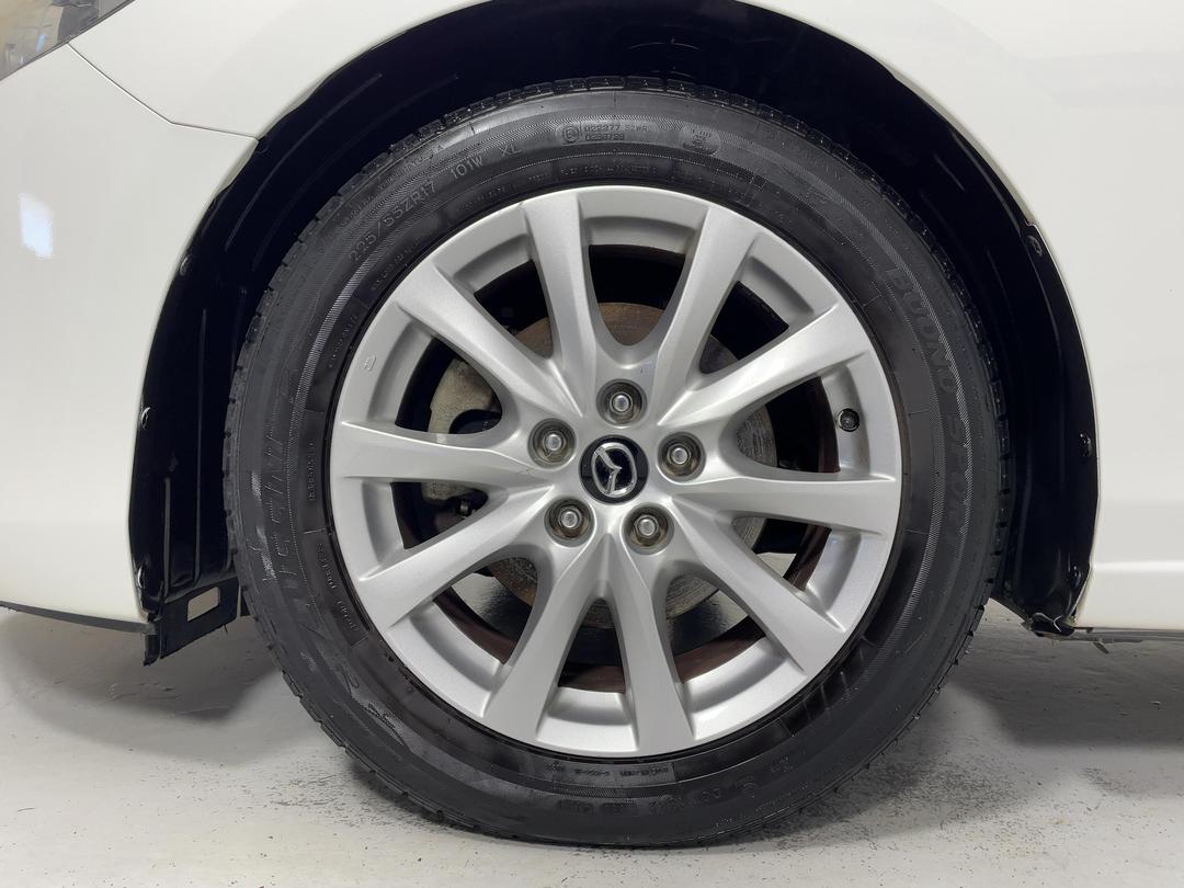 Photo '10' of Mazda Atenza
