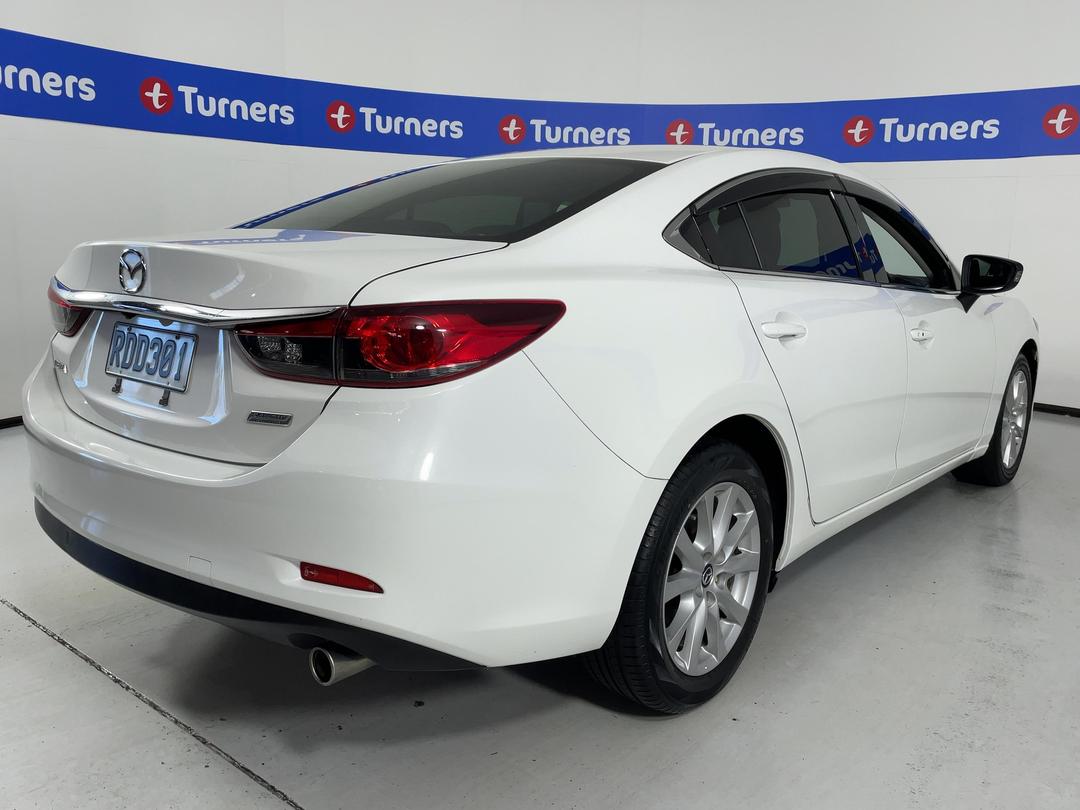 Photo '7' of Mazda Atenza