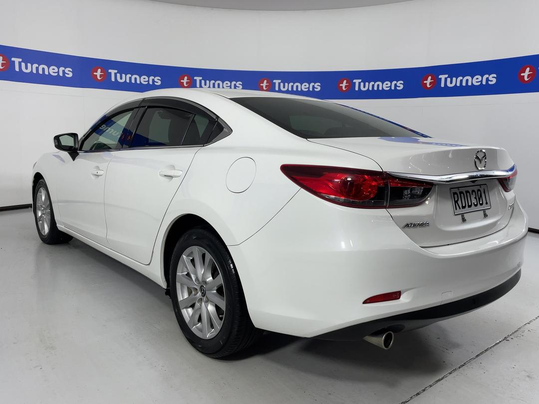 Photo '5' of Mazda Atenza
