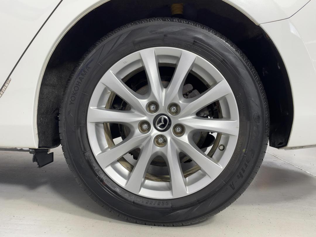 Photo '11' of Mazda Atenza