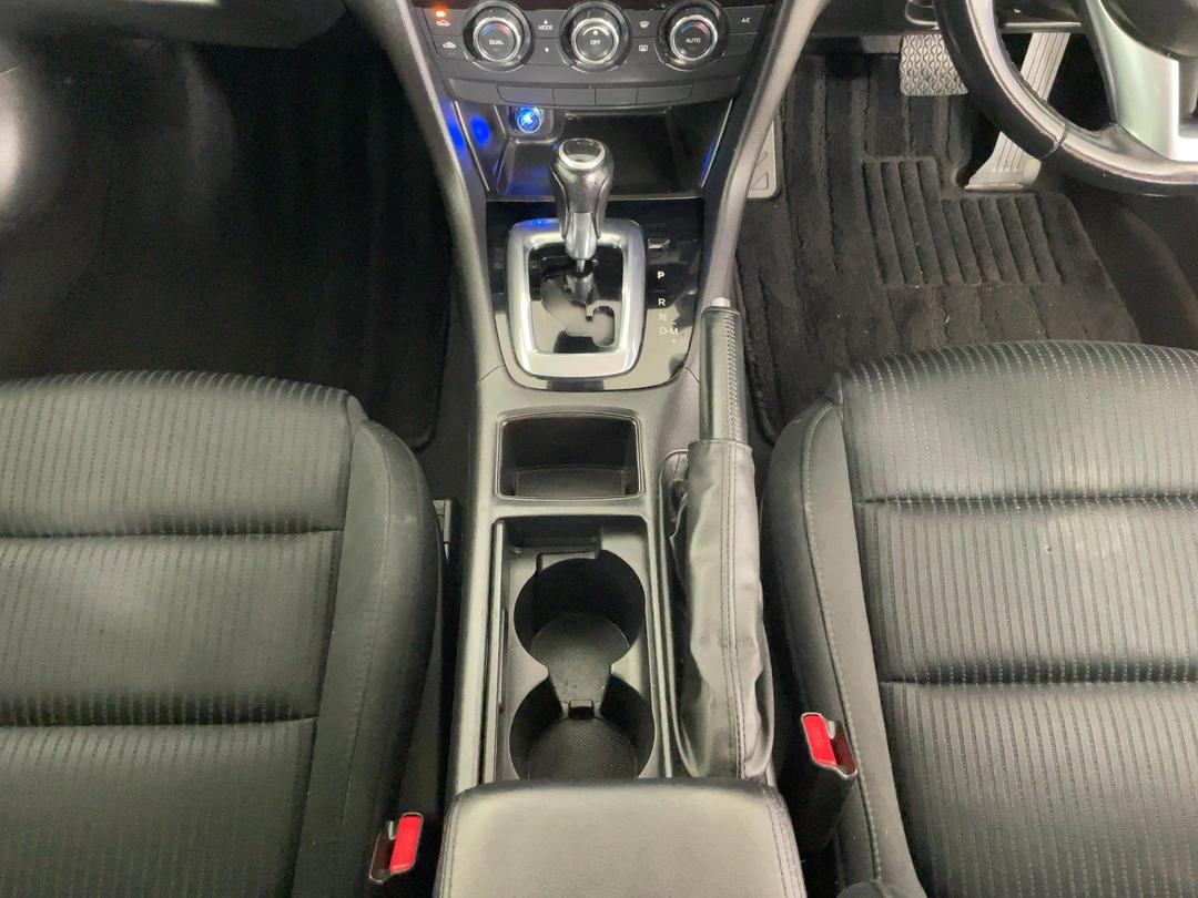 Photo '18' of Mazda Atenza