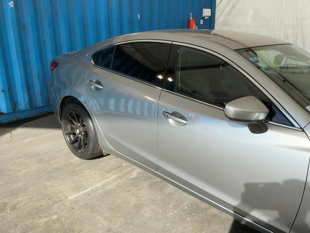 Photo '2' of Mazda Atenza