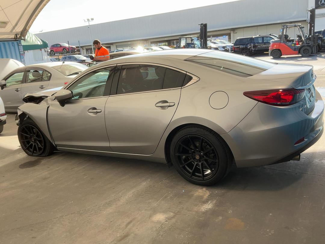 Photo '10' of Mazda Atenza