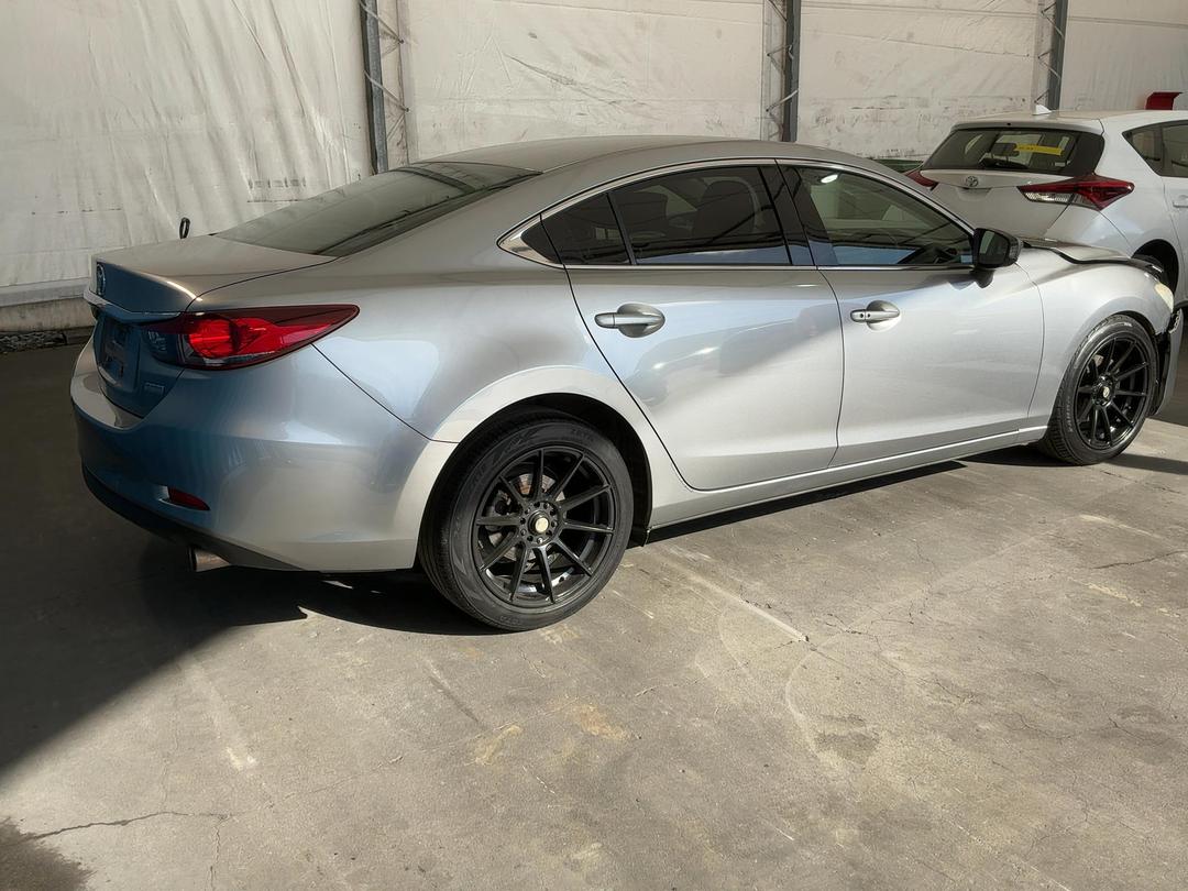 Photo '13' of Mazda Atenza