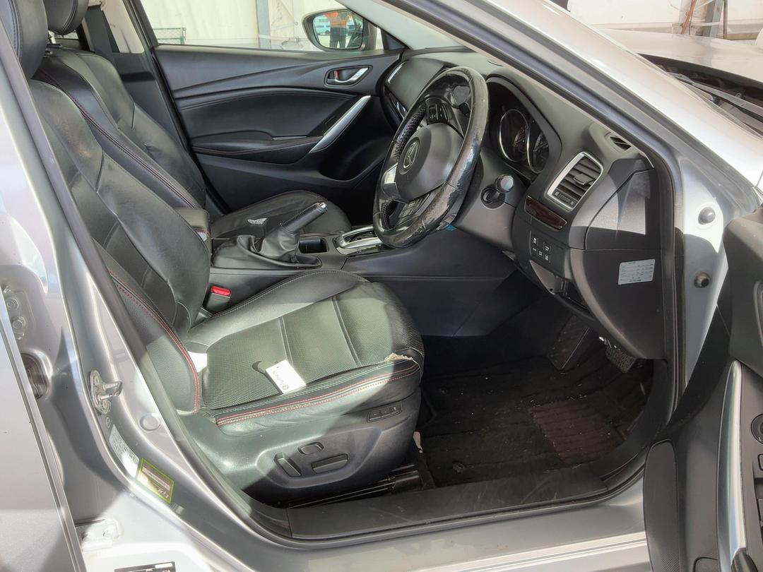 Photo '15' of Mazda Atenza