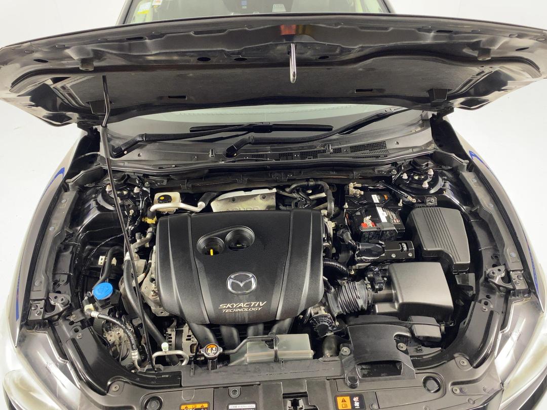 Photo '13' of Mazda Atenza