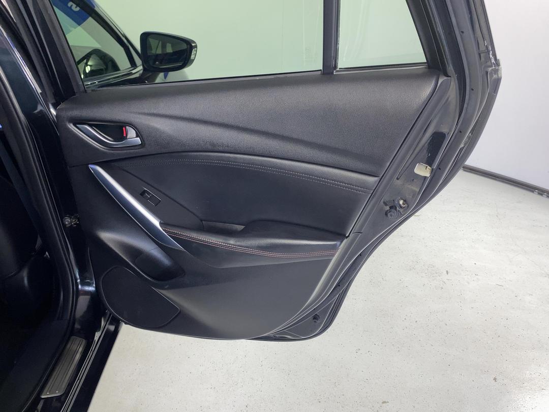 Photo '19' of Mazda Atenza