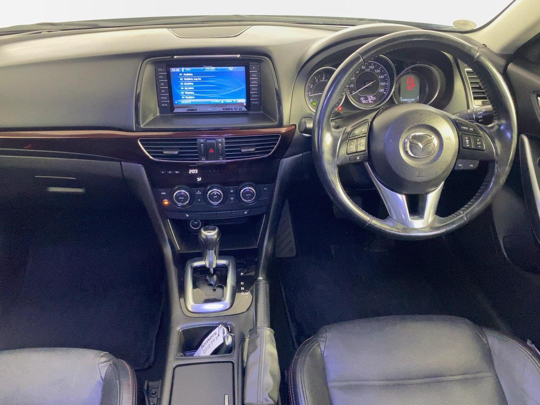 Photo '17' of Mazda Atenza