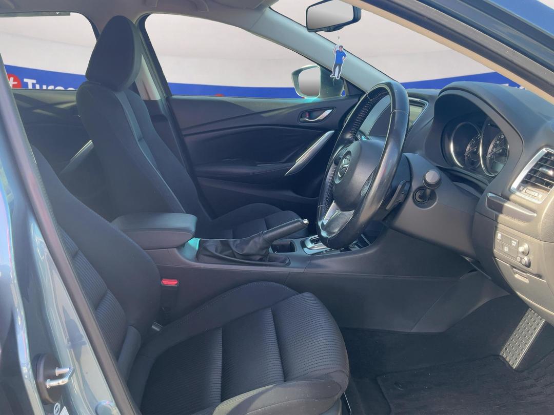 Photo '16' of Mazda Atenza