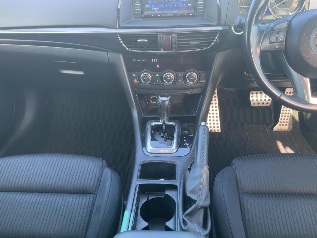 Photo '18' of Mazda Atenza