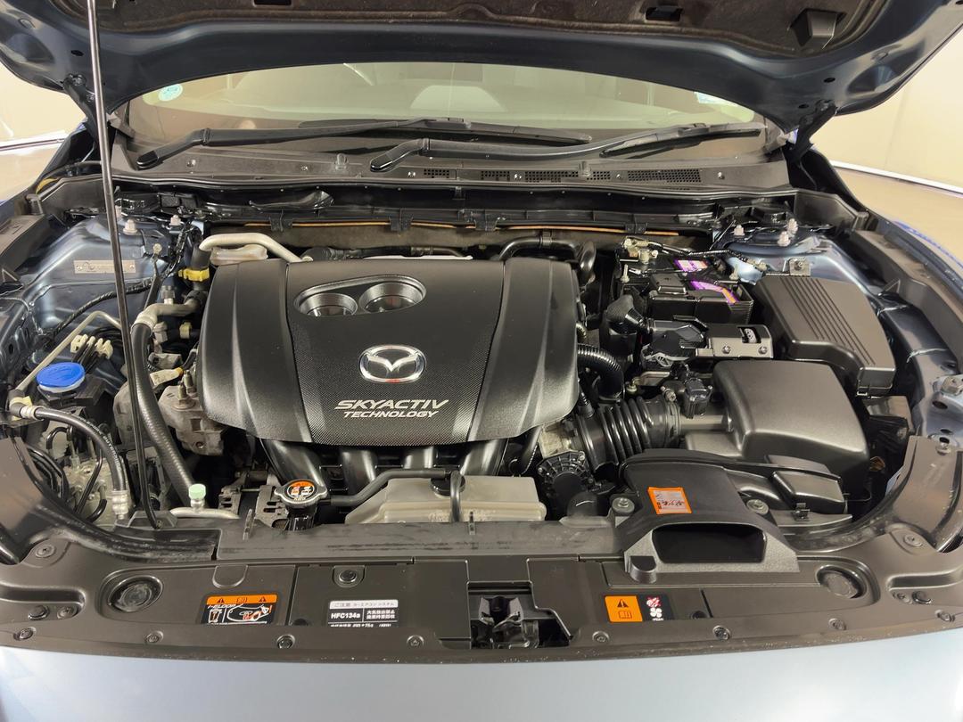 Photo '13' of Mazda Atenza