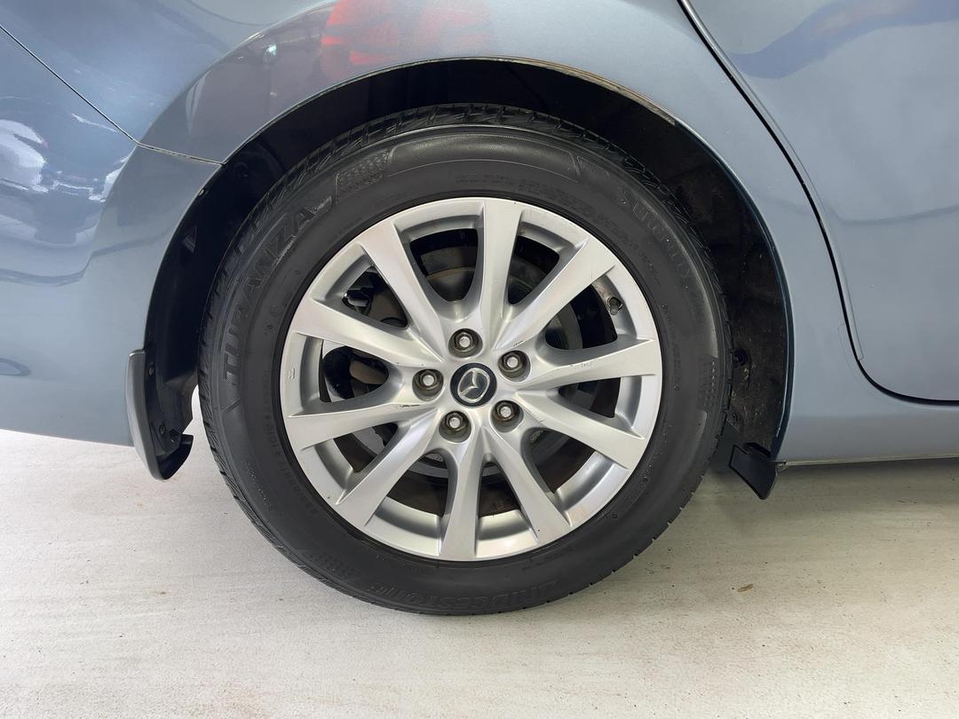 Photo '12' of Mazda Atenza