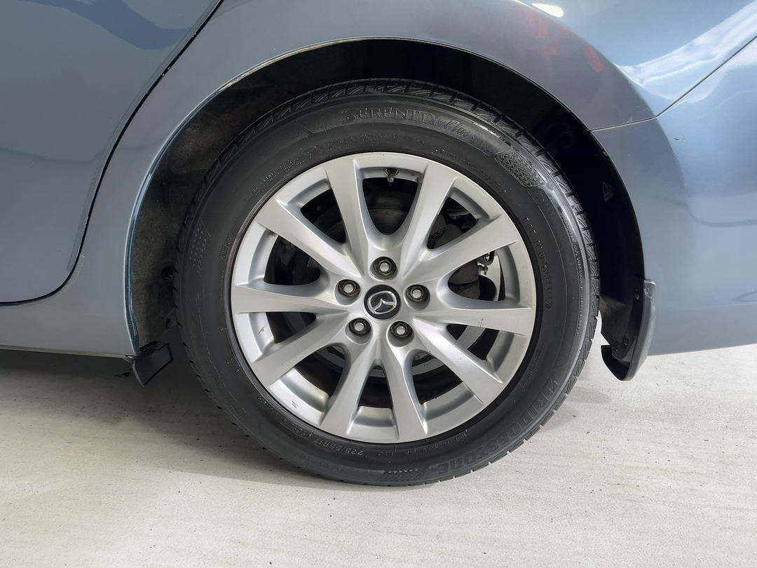 Photo '11' of Mazda Atenza