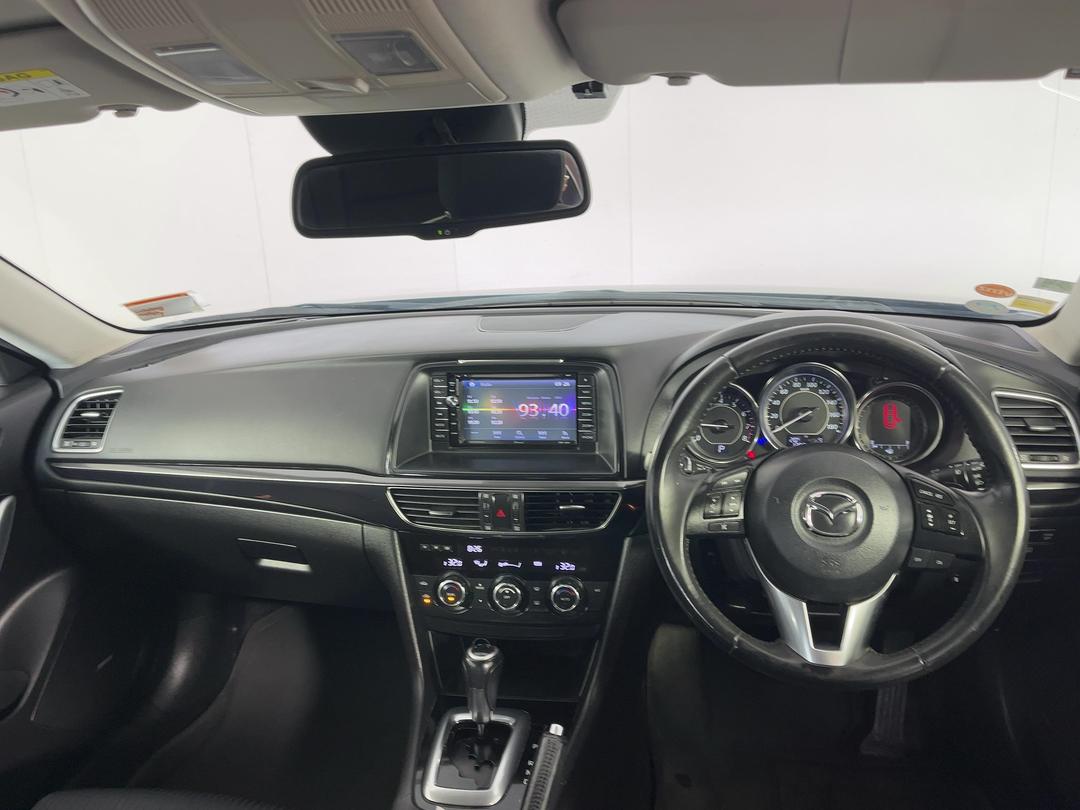 Photo '17' of Mazda Atenza