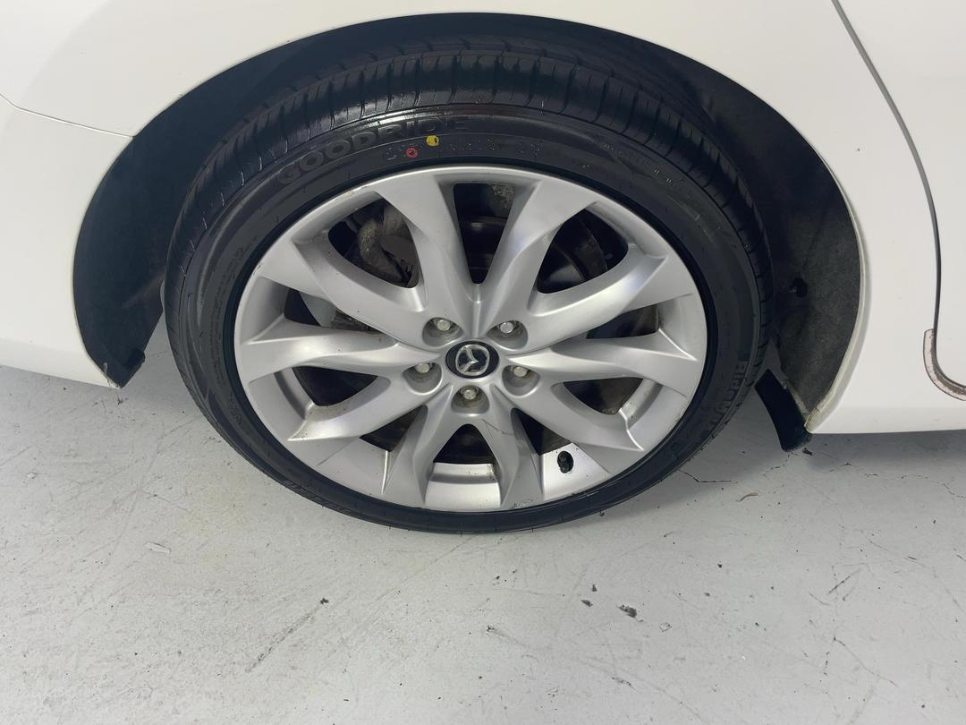 Photo '12' of Mazda Atenza